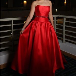 Jovani Ball Gown Dress ❤️